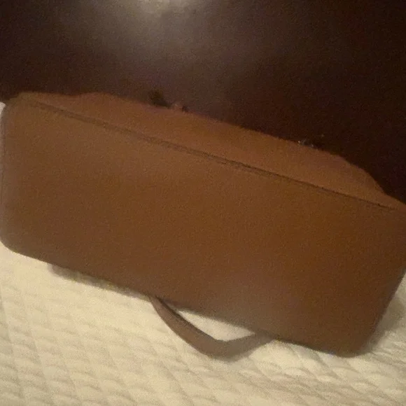 Michael Kors Camal/Tan Tote Bag - Picture 8 of 16